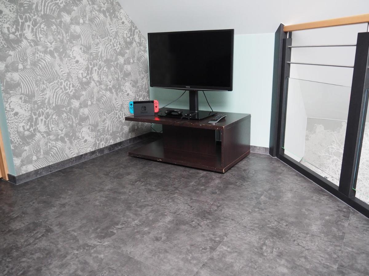 Gite Le Renouveau Avec Jacuzzi Privatif Ban-de-Laveline ภายนอก รูปภาพ