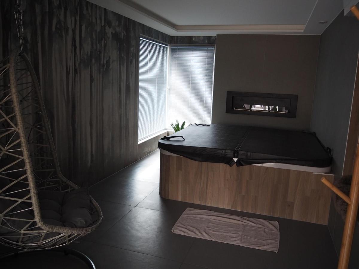 Gite Le Renouveau Avec Jacuzzi Privatif Ban-de-Laveline ภายนอก รูปภาพ